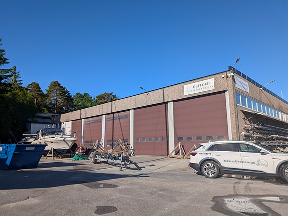 Grimsøy marina - Vinteropplag for båt – innendørs og utendørs hos Seilbåtservice på Grimsøy 4 of 6