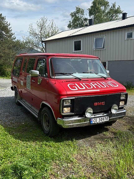 GMC Andre 1988 photo 3