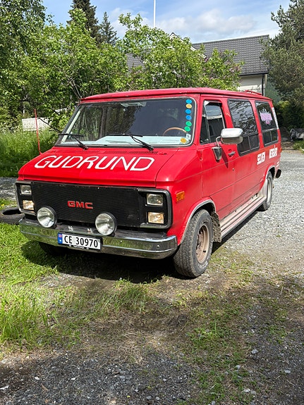 GMC Andre 1988 photo 2