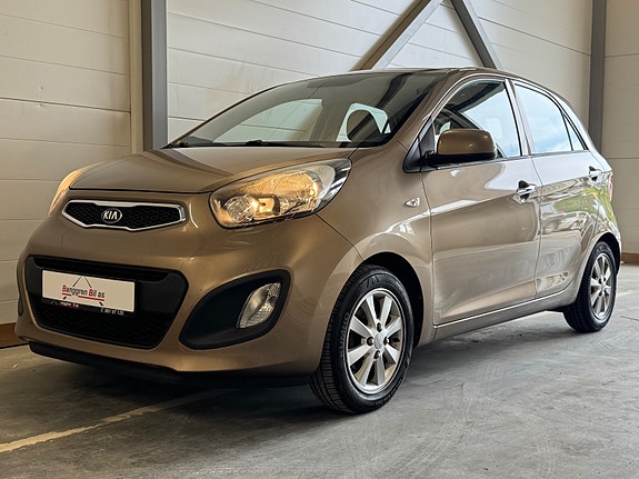 Kia Picanto 2 of 5
