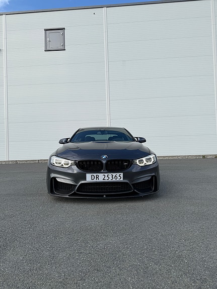 BMW M4 11 of 25
