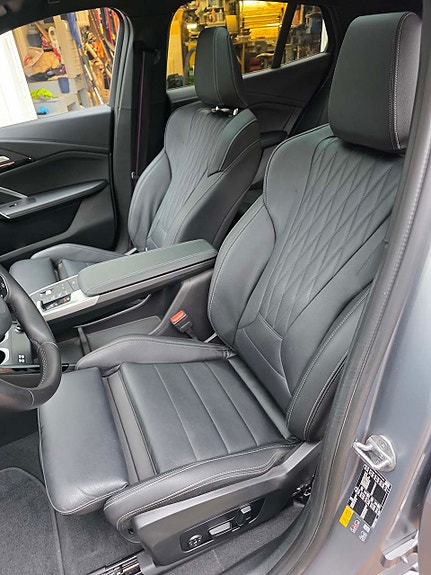 BMW iX2 8 of 19