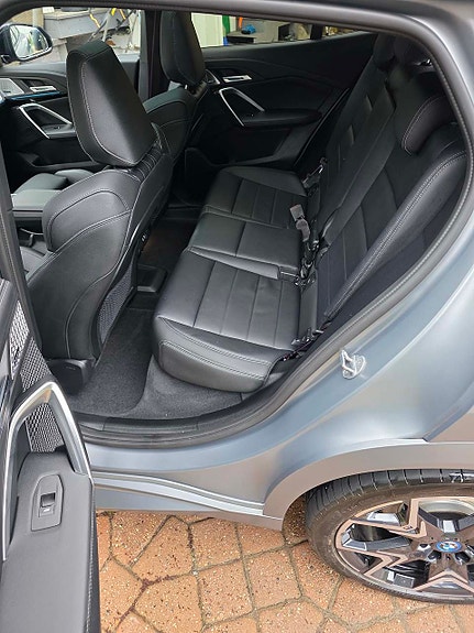 BMW iX2 9 of 19