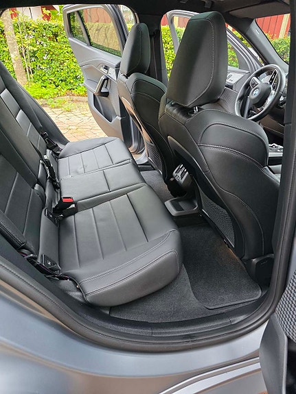 BMW iX2 18 of 19