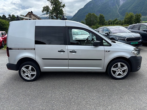 Volkswagen Caddy 5 of 5