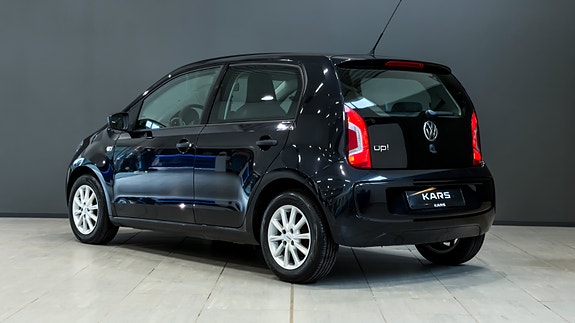 Volkswagen UP! 3 of 5
