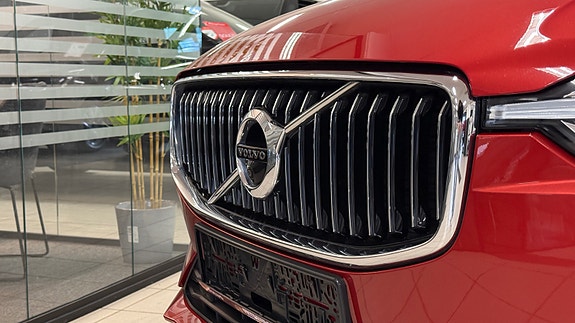Volvo XC60 4 of 5