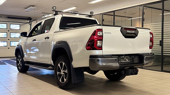 Toyota HiLux 5 of 5
