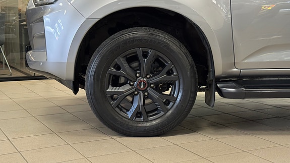 Isuzu D-max 3 of 5