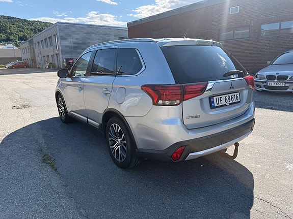 Mitsubishi Outlander 4 of 25
