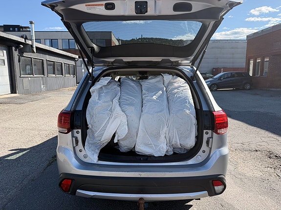 Mitsubishi Outlander 18 of 25