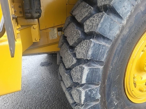Cat 772G 9 of 22