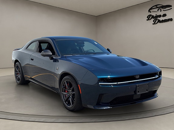 Dodge Charger 8 of 26