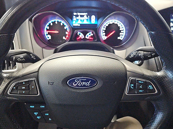 Ford Focus 24 of 30