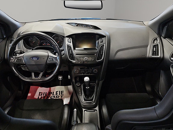 Ford Focus 19 of 30