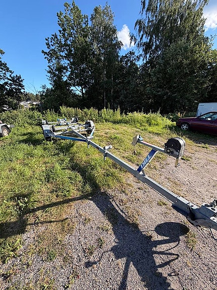Velholdt RIB inkl henger med nye potonger 2021 5 of 5