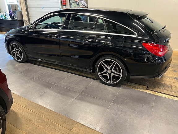 Mercedes-Benz CLA180 4 of 5