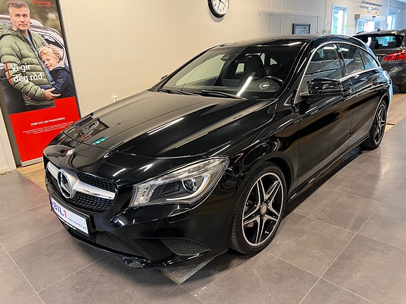 Mercedes-Benz CLA180 2 of 5