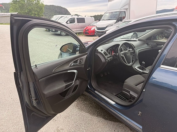 Opel Insignia 25 of 25