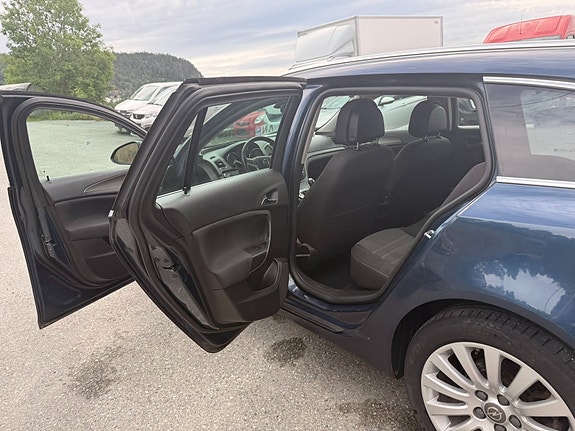 Opel Insignia 22 of 25