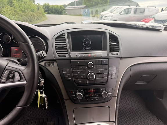 Opel Insignia 14 of 25