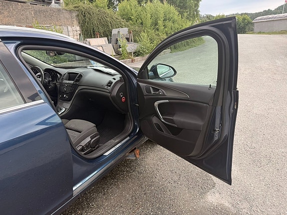 Opel Insignia 18 of 25