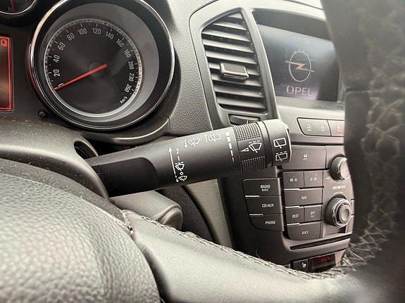 Opel Insignia 12 of 25