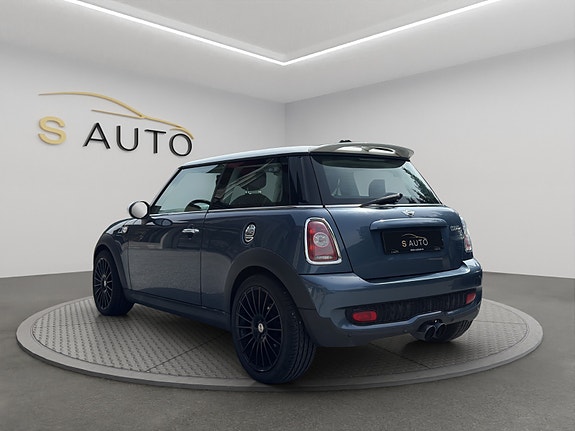 MINI Cooper S 5 of 5