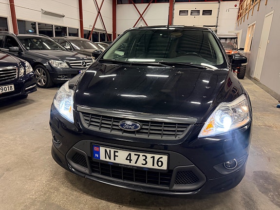 Ford Focus 3 of 5