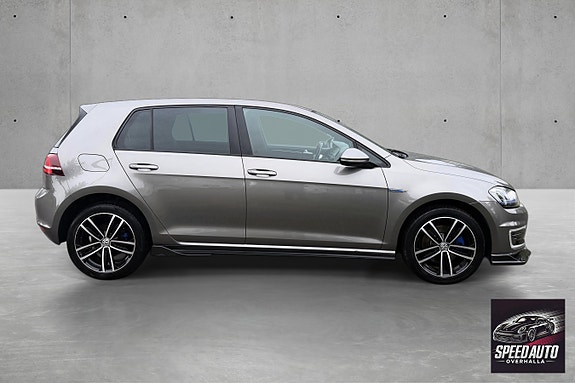 Volkswagen Golf VII 4 of 5