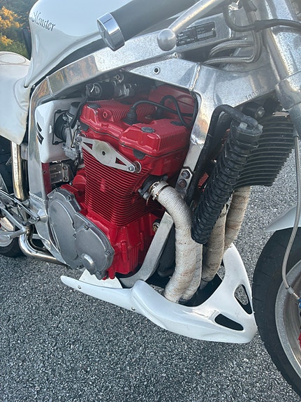 Suzuki GSX-R 1100 29 of 30