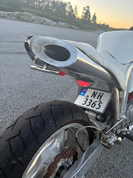 Suzuki GSX-R 1100 13 of 30