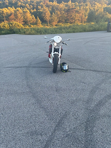 Suzuki GSX-R 1100 6 of 30