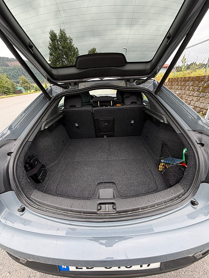 Polestar 2 8 of 17