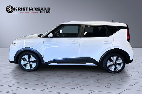 Kia e-Soul 2 of 5