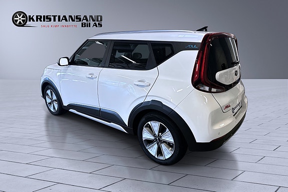 Kia e-Soul 3 of 5
