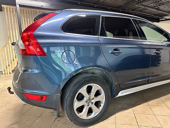 Volvo XC60 5 of 5
