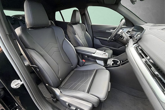 BMW iX2 29 of 30