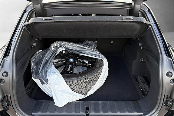 BMW iX2 17 of 30