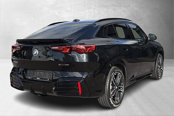 BMW iX2 3 of 30
