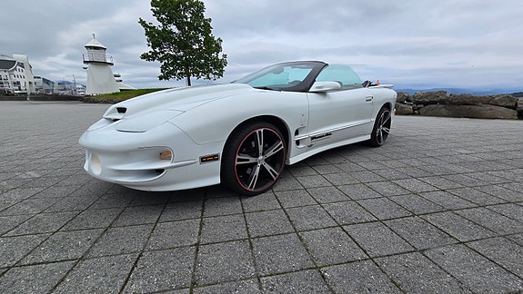 Pontiac Trans Am 4 of 5