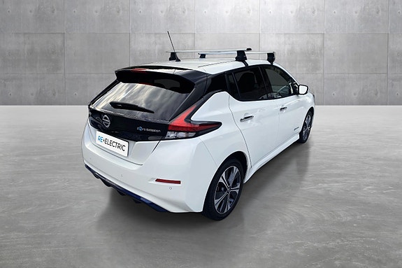 Nissan Leaf 5 of 5