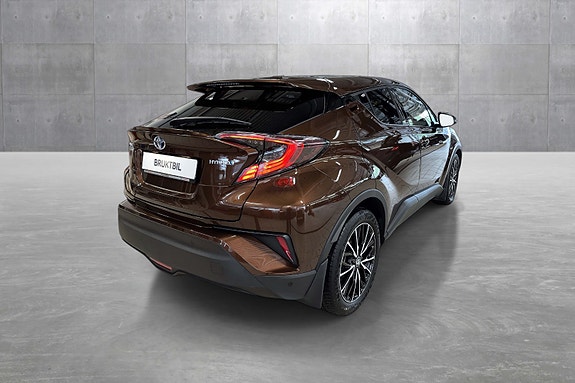 Toyota C-HR 5 of 5