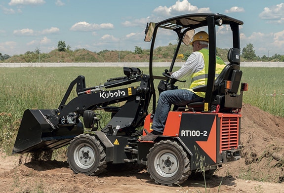 Kubota RT100-2 3 of 7