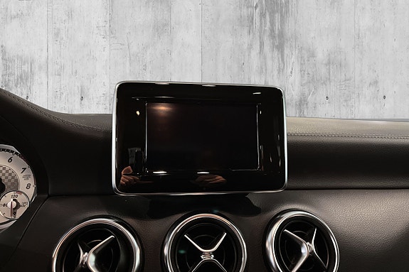 Mercedes-Benz A180 22 of 24