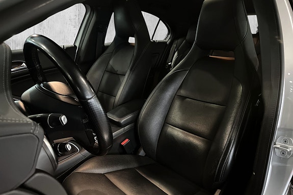 Mercedes-Benz A180 12 of 24