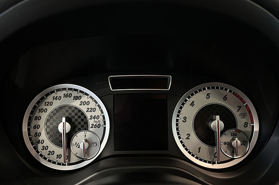 Mercedes-Benz A180 21 of 24