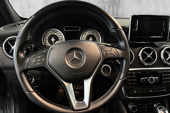 Mercedes-Benz A180 17 of 24