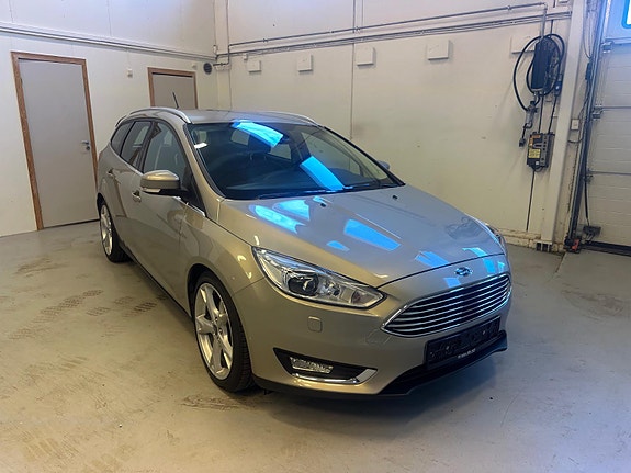 Ford Focus 4 of 5