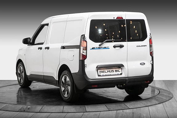 Ford E-Transit Courier 5 of 5